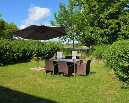 Apartment Modernes, Neu Ausgestattetes Mitten In Der Natur, Mit 2 Schlafzimmern Niederdorla